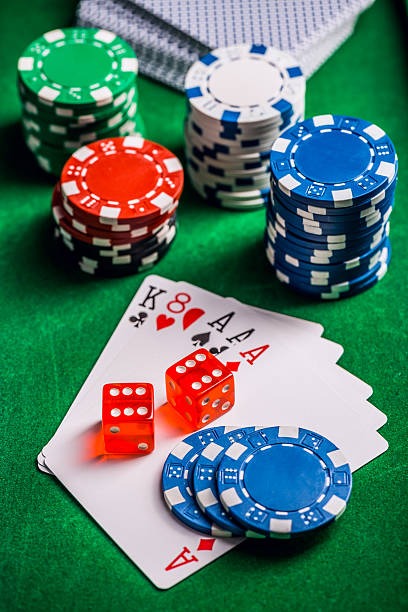 Roulette betting layout showing inside and outside bet zones